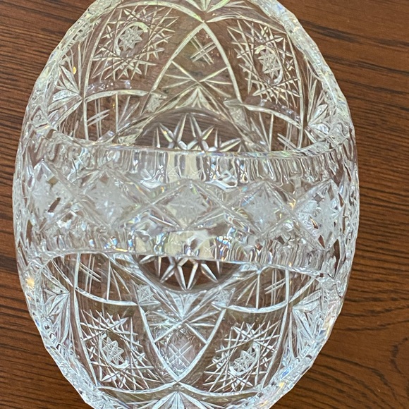 Vintage Beautiful Crystal Basket - Picture 4 of 8